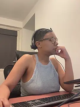 Melia Rayne online show from 03-27-26, 10:49