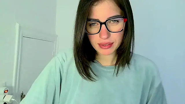 Snapshot of neferutt chatting on 11-07-25, 10:09 neferutt online show from 11-07-25, 10:09