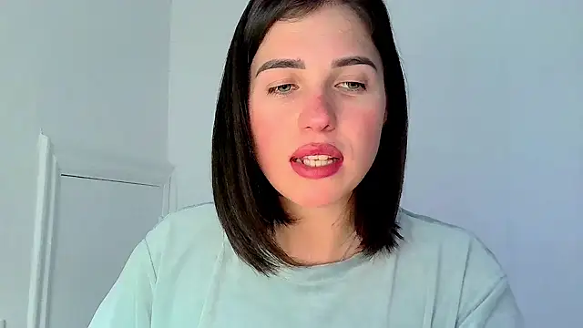 Snapshot of neferutt chatting on 11-06-25, 04:11 neferutt online show from 11-06-25, 04:11