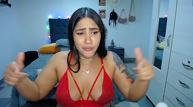 Snapshot of Genova_69 chatting on 03-09-25, 07:01 Genova 69 online show from 03-09-25, 07:01