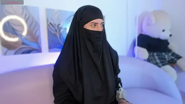 salma arabicc online show from 10-28-25, 04:17