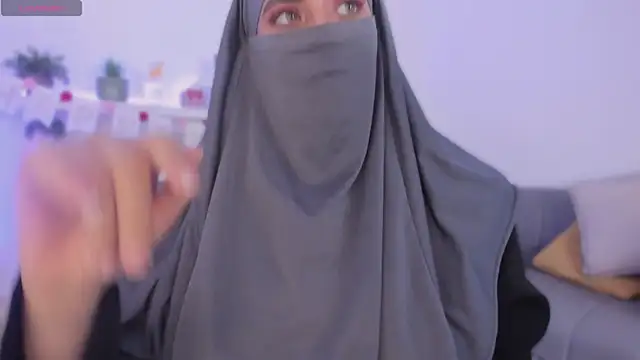 Snapshot of salma_arabicc chatting on 10-07-25, 04:13 salma arabicc online show from 10-07-25, 04:13