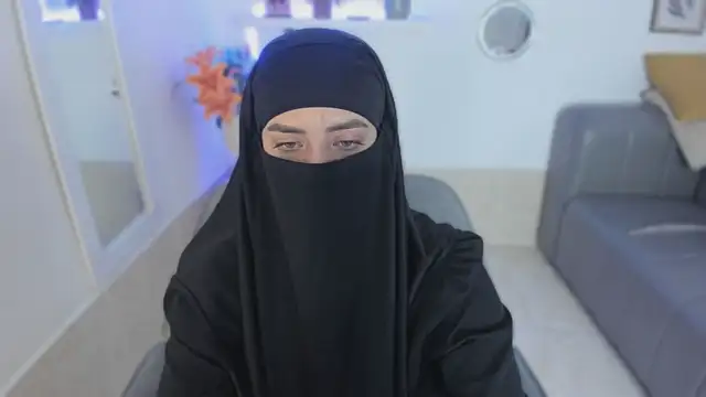 salma arabicc online show from 10-26-25, 04:13