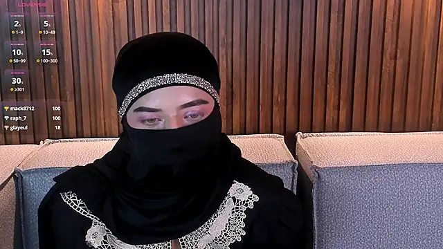 Snapshot of salma_arabicc chatting on 03-08-25, 11:05 salma arabicc online show from 03-08-25, 11:05