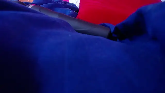 Snapshot of tiny_sarah1 chatting on 11-15-25, 10:36 tiny sarah1 online show from 11-15-25, 10:36