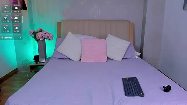 isabella winkler online show from 10-28-25, 04:17