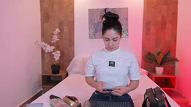 Snapshot of isabella_winkler chatting on 03-22-26, 11:56 isabella winkler online show from 03-22-26, 11:56