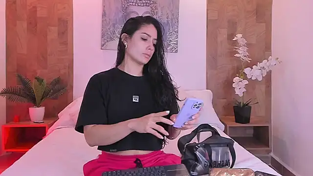 Snapshot of isabella_winkler chatting on 03-24-26, 11:10 isabella winkler online show from 03-24-26, 11:10