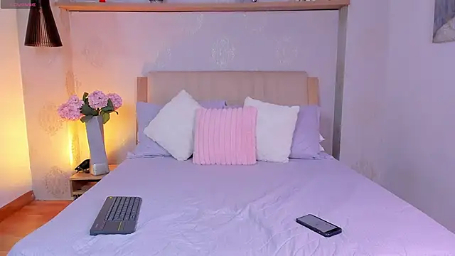 isabella winkler online show from 09-27-25, 04:13