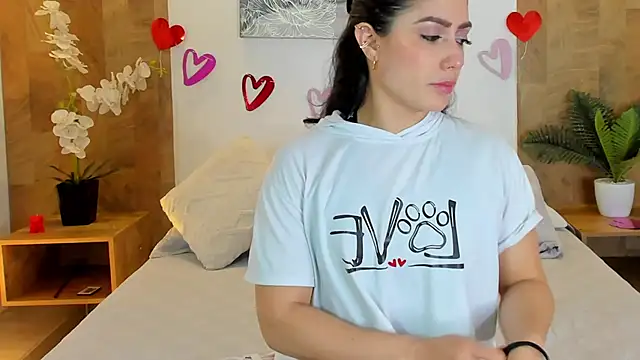 isabella winkler online show from 02-23-26, 01:23