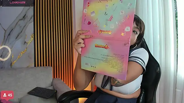 SarahLynn7 online show from 10-28-25, 08:08