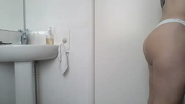 Valentinette online show from 04-13-26, 09:46