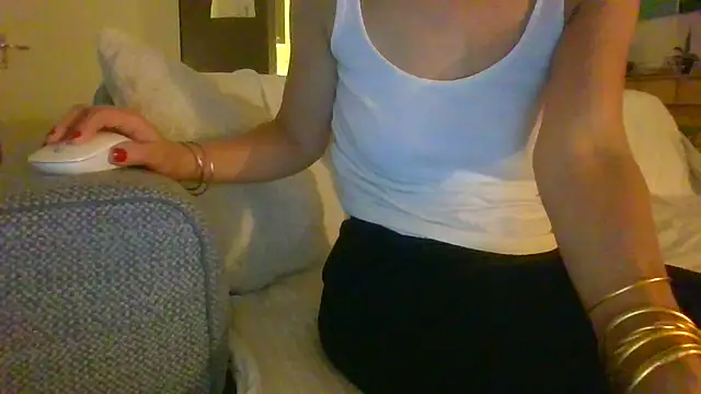 Valentinette online show from 11-03-25, 06:07