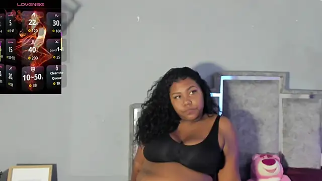 Snapshot of Candaceoweens chatting on 09-11-25, 03:50 Candaceoweens online show from 09-11-25, 03:50