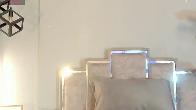 Candaceoweens online show from 04-21-26, 12:01