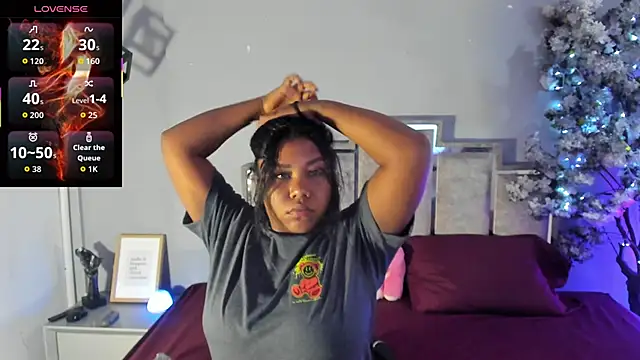 Snapshot of Candaceoweens chatting on 09-10-25, 03:49 Candaceoweens online show from 09-10-25, 03:49