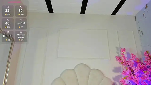 Snapshot of Candaceoweens chatting on 10-24-25, 03:49 Candaceoweens online show from 10-24-25, 03:49