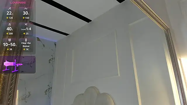 Candaceoweens online show from 11-26-25, 03:39