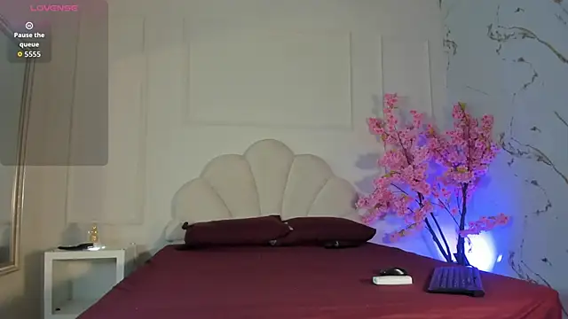 Candaceoweens online show from 11-01-25, 03:46