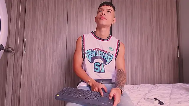 ErosKhaos online show from 02-14-26, 01:44