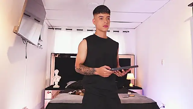 ErosKhaos online show from 03-08-25, 08:57