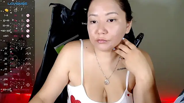LisaAsianFlower online show from 07-08-26, 03:19