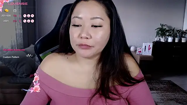 Snapshot of LisaAsianFlower chatting on 09-20-25, 09:36 LisaAsianFlower online show from 09-20-25, 09:36