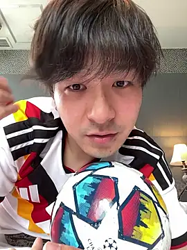 Snapshot of waka3232 chatting on 06-14-26, 02:24 waka3232 online show from 06-14-26, 02:24
