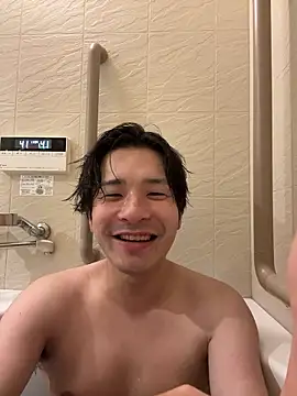 Snapshot of waka3232 chatting on 07-15-26, 02:07 waka3232 online show from 07-15-26, 02:07
