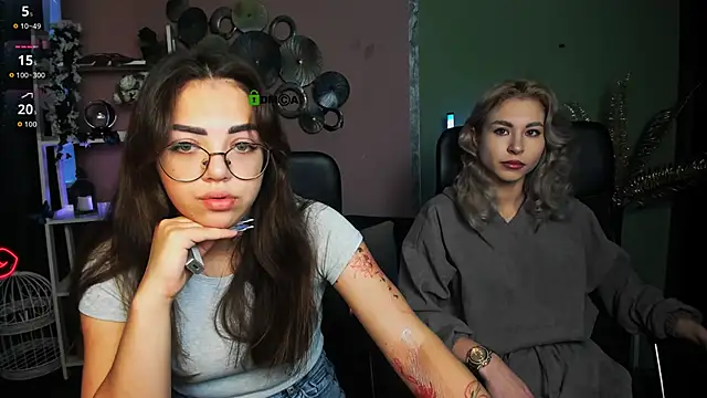 Snapshot of kiki_swan chatting on 11-25-25, 07:30 kiki swan online show from 11-25-25, 07:30