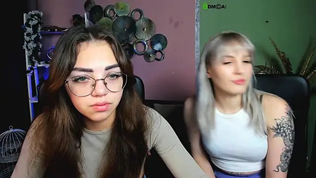 Snapshot of kiki_swan chatting on 12-04-25, 06:45 kiki swan online show from 12-04-25, 06:45