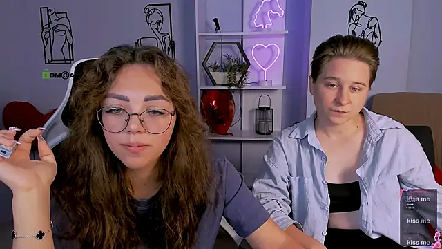 Snapshot of kiki_swan chatting on 09-11-25, 09:42 kiki swan online show from 09-11-25, 09:42