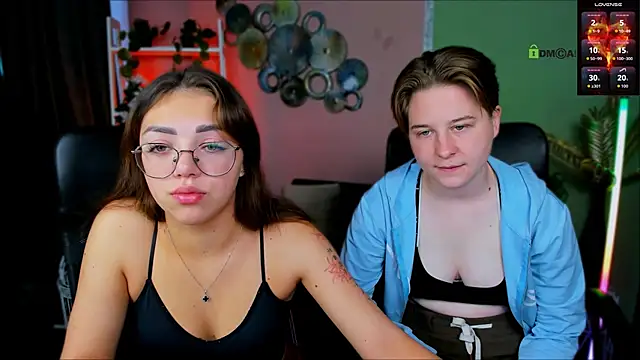 Snapshot of kiki_swan chatting on 10-06-25, 05:52 kiki swan online show from 10-06-25, 05:52