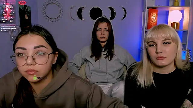 Snapshot of kiki_swan chatting on 01-14-26, 09:02 kiki swan online show from 01-14-26, 09:02