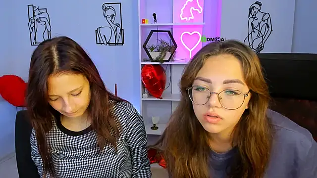 Snapshot of kiki_swan chatting on 09-10-25, 05:50 kiki swan online show from 09-10-25, 05:50