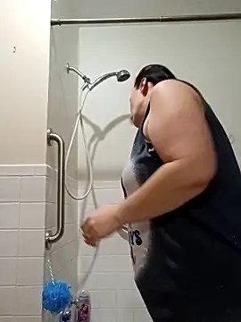 Snapshot of cattlegurl chatting on 10-08-25, 01:40 cattlegurl online show from 10-08-25, 01:40