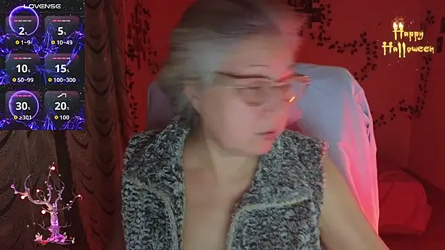 Wane Witch online show from 10-30-25, 08:06