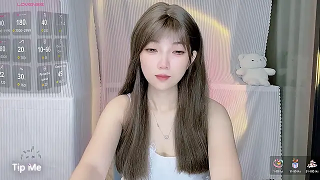 Snapshot of Evelyn-168 chatting on 10-02-25, 01:58 Evelyn-168 online show from 10-02-25, 01:58