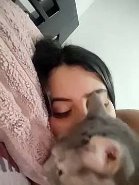 mialorents online show from 11-23-25, 06:51