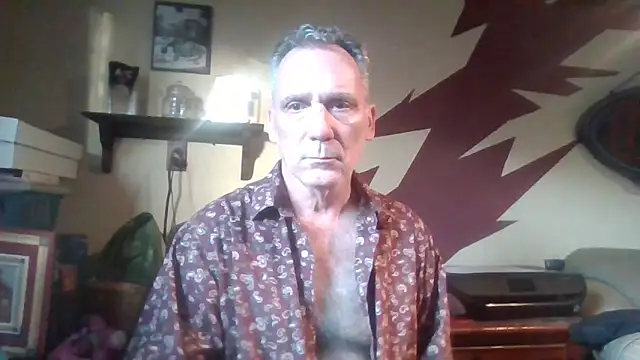 Snapshot of HunkofRock chatting on 10-03-25, 11:56 HunkofRock online show from 10-03-25, 11:56