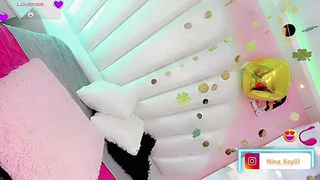 Nina Keyli online show from 03-19-26, 07:47