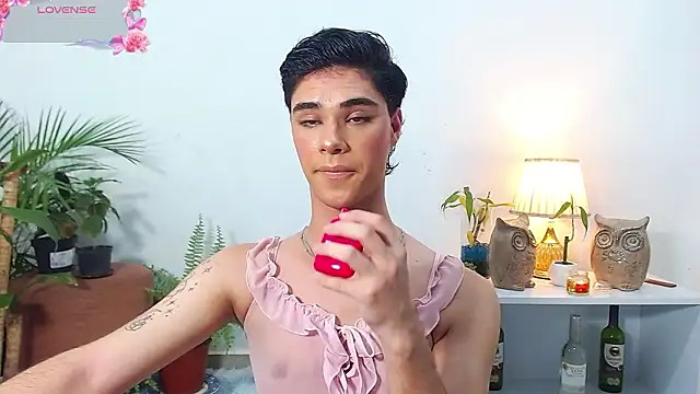 juanes puthee online show from 03-13-26, 04:06