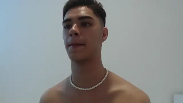 juanes puthee online show from 03-18-25, 06:06