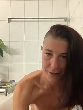 HerrundFrau-M online show from 03-18-25, 04:40