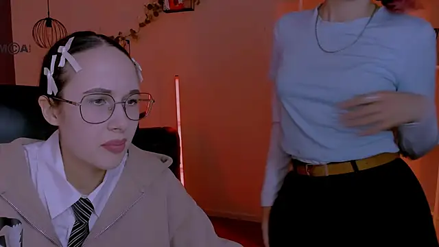 mona cloud online show from 04-26-26, 07:44