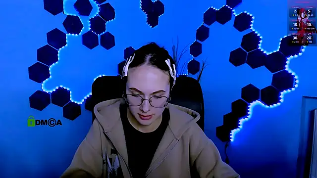 mona cloud online show from 02-14-26, 09:04