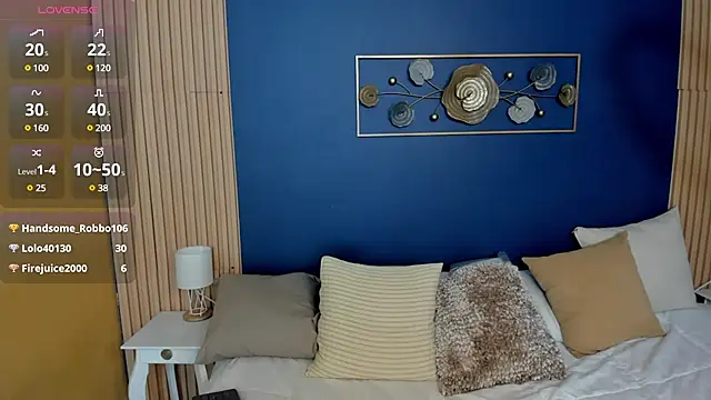 zoe snow  online show from 03-17-25, 07:04