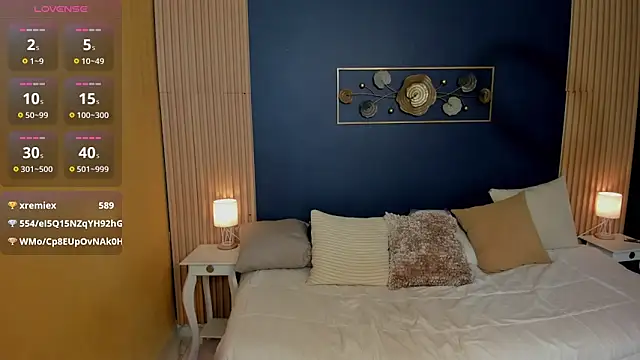 zoe snow  online show from 03-18-25, 09:43