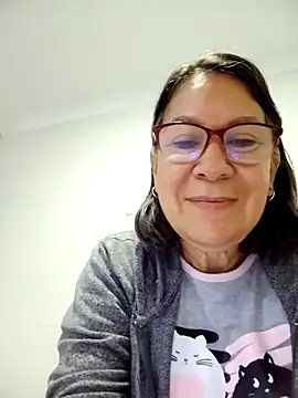 Snapshot of victoria_wayne chatting on 04-17-26, 10:07 victoria wayne online show from 04-17-26, 10:07