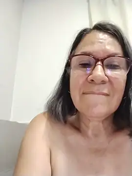 Snapshot of victoria_wayne chatting on 05-16-26, 10:36 victoria wayne online show from 05-16-26, 10:36